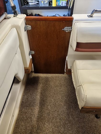 Sea-Ray 250 Sundancer m/port akter for lett adkomst,Båt i god stand 5 of 5