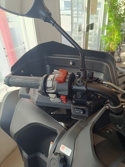 Segway AT10 W ABS Fully Equipped 8 of 11