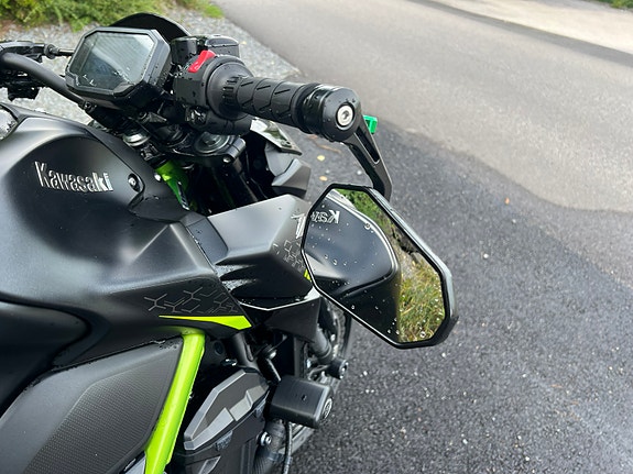 Kawasaki Z 900 13 of 22