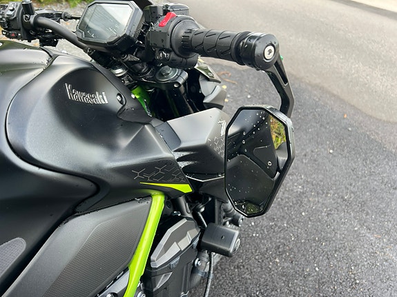 Kawasaki Z 900 14 of 22