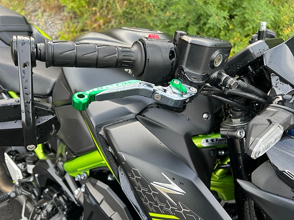 Kawasaki Z 900 10 of 22