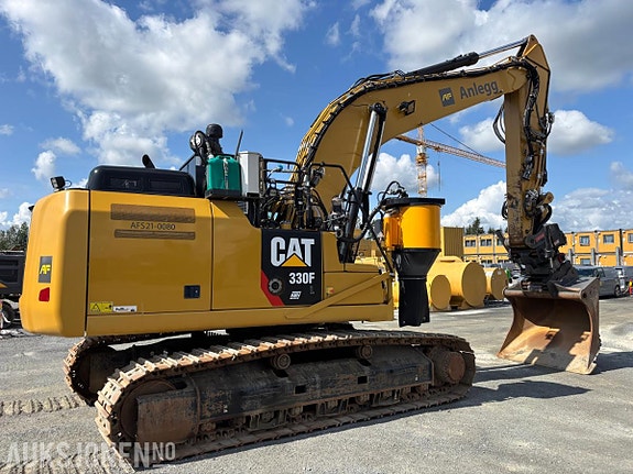 Cat 330F 3 of 30