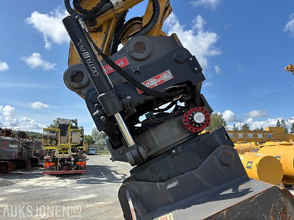 Cat 330F 12 of 30