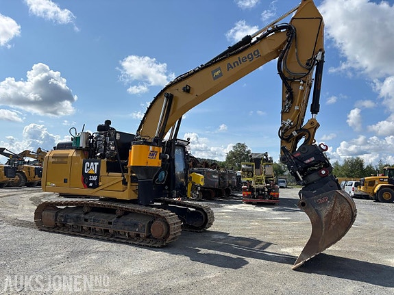 Cat 330F 2 of 30