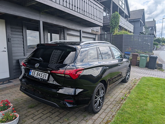 MG MG5 6 of 11