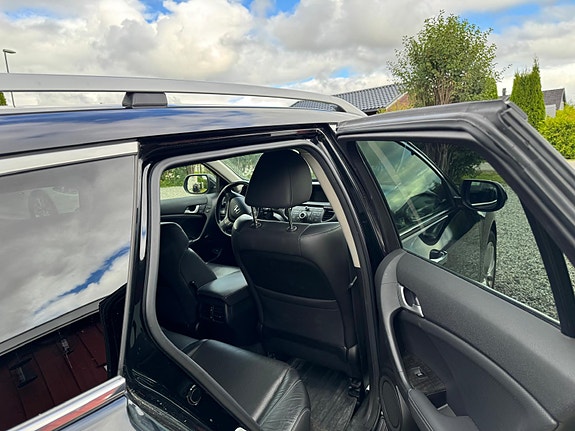 Honda Accord 9 of 18