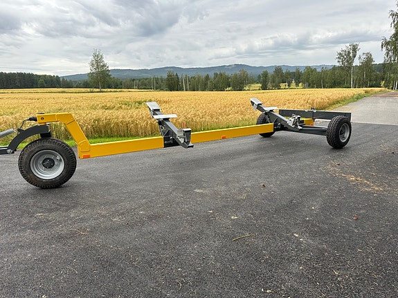 New Holland skjærbordsvogn 3 of 5