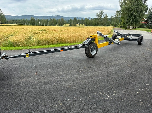 New Holland skjærbordsvogn 2 of 5
