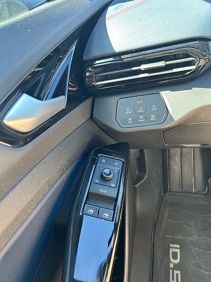Volkswagen ID.5 GTX 15 of 18