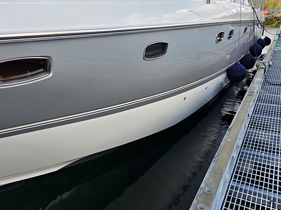 Oppgradert Fairline Targa 62 | Ny navi | Hydrauliske thrustere | Ligger i naust 10 of 30
