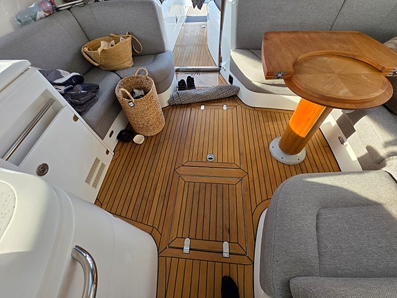 Oppgradert Fairline Targa 62 | Ny navi | Hydrauliske thrustere | Ligger i naust 18 of 30
