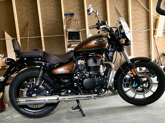 Royal Enfield Meteor 350 Supernova 2 of 5