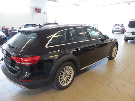 Audi A4 allroad 4 of 26