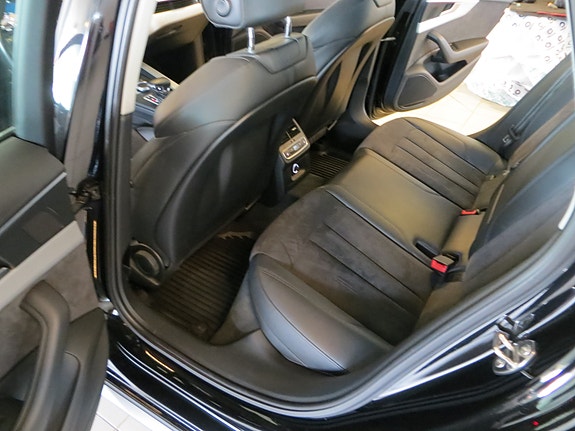 Audi A4 allroad 19 of 26