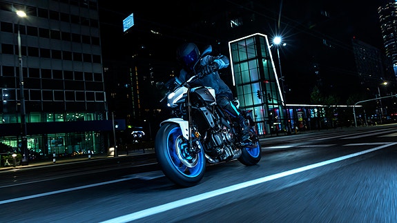 Yamaha MT-07 4 of 5