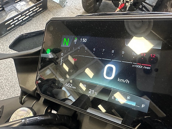 Yamaha MT-07 2 of 5