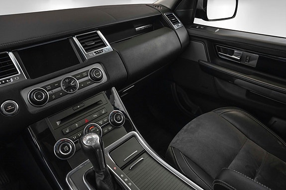 Land Rover Range Rover Sport 19 of 30