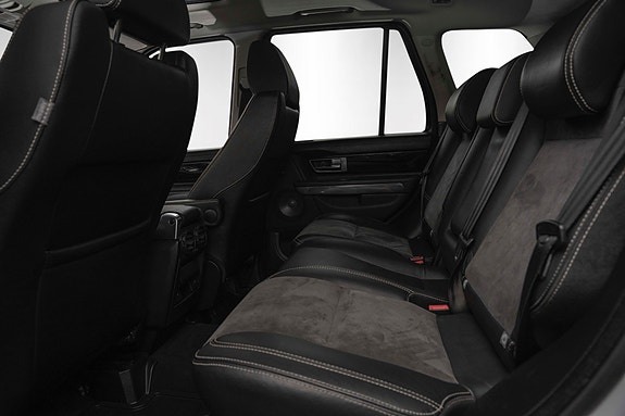 Land Rover Range Rover Sport 27 of 30