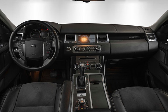 Land Rover Range Rover Sport 17 of 30