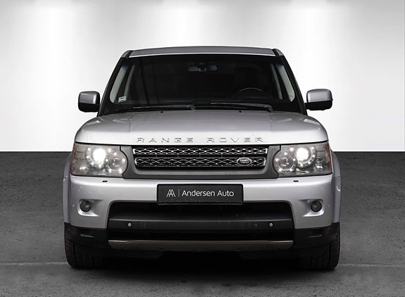 Land Rover Range Rover Sport 15 of 30