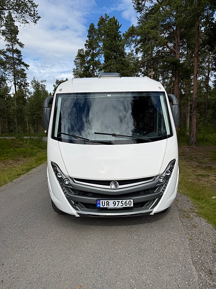Mobilvetta K-Yacht Tekno Line 85 | lav km | ny reg. reim 24/4-26 | fukt- og gasstestet 7/8-25 | meget velholdt | enkle senger og senkeseng 8 of 30