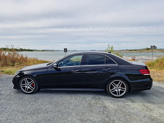 Mercedes-Benz E220 7 of 30