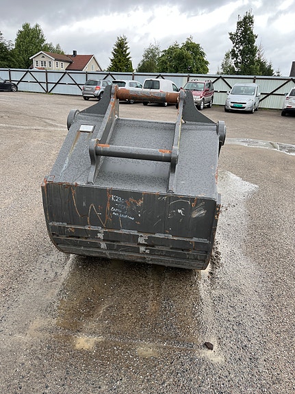 SB graveskuffe med S70-feste 1150L 4 of 5