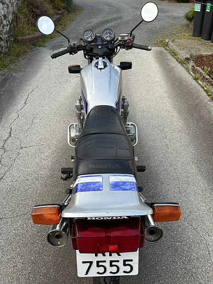Honda CB 750 F 5 of 14