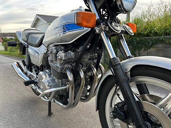 Honda CB 750 F 6 of 14
