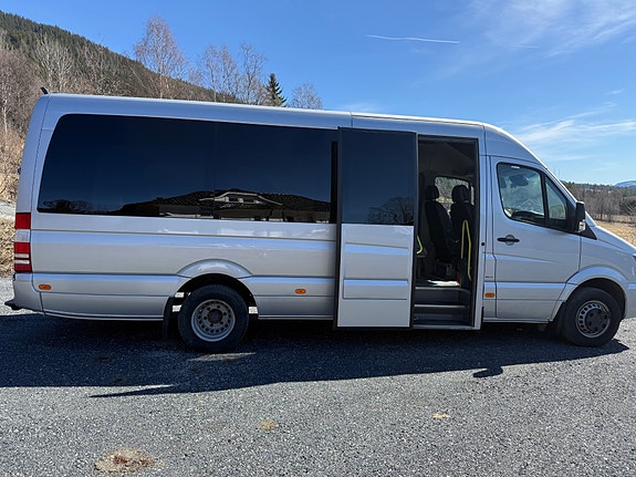 Mercedes-Benz Sprinter 519CDI 43LKA 3 of 5