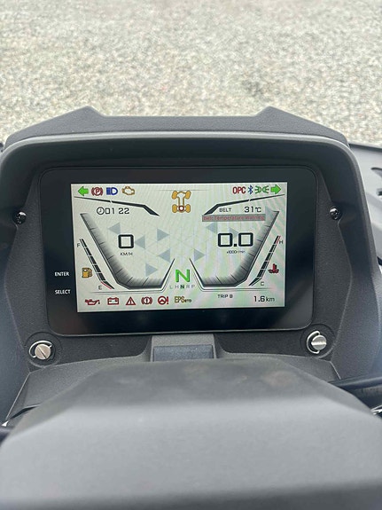 QJ Motor SFA1000 Touring Deluxe 9 of 13