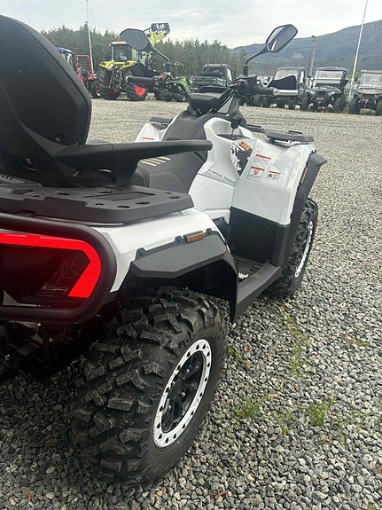QJ Motor SFA1000 Touring Deluxe 7 of 13