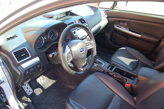 Subaru Impreza 9 of 11