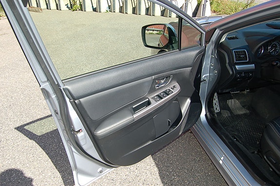 Subaru Impreza 8 of 11
