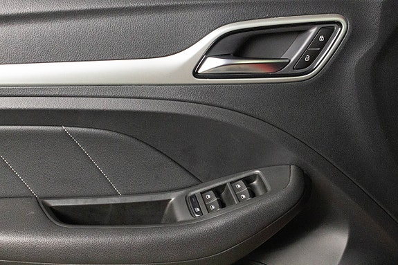 MG ZS EV 19 of 30