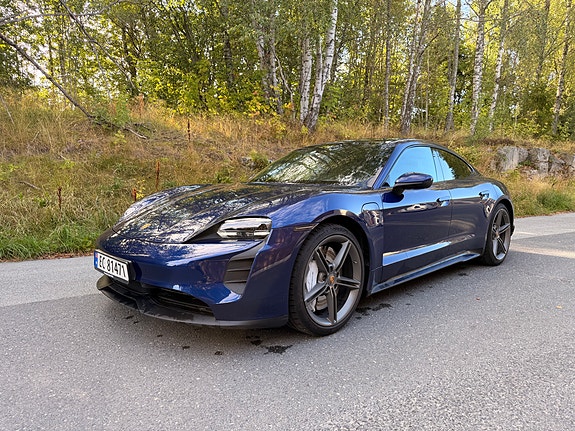 Porsche Taycan 7 of 28