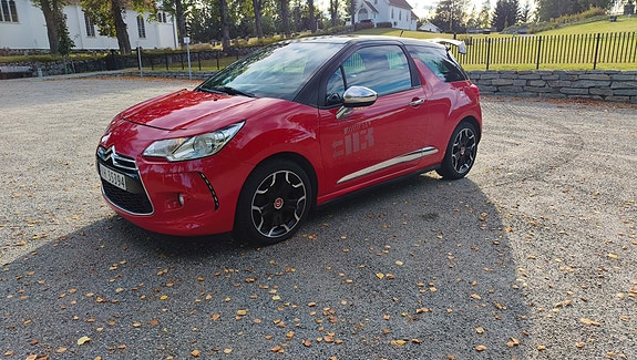 Citroen DS3 2 of 18