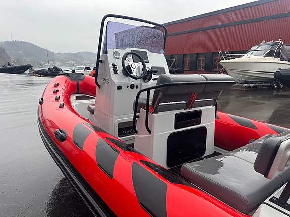 BRIG Navigator 570 | Mercury PRO XS 115 HK 2 of 5