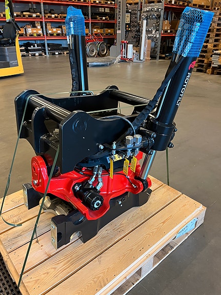 Rototilt R6 ICS med S70-feste. KAMPANJEPRIS! 2 of 2