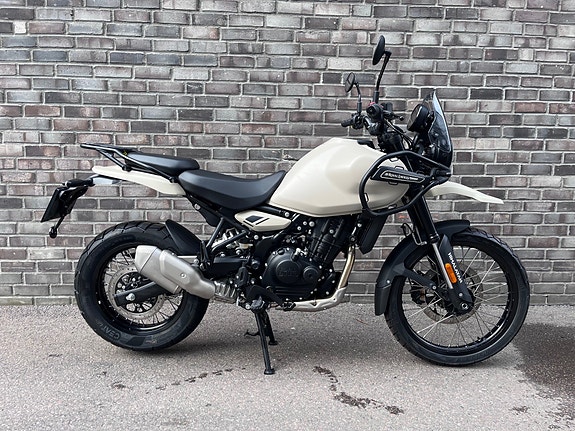 Royal Enfield Himalayan 452 11 of 12
