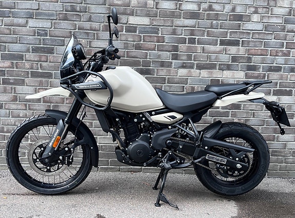 Royal Enfield Himalayan 452 8 of 12