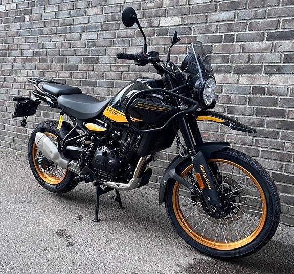 Royal Enfield Himalayan 452 2 of 9