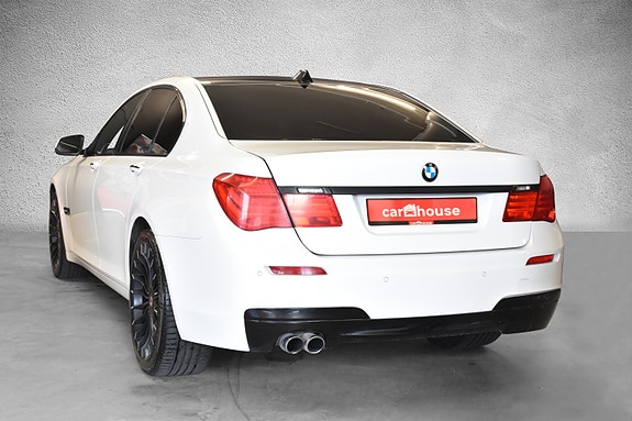 BMW 730d 5 of 5