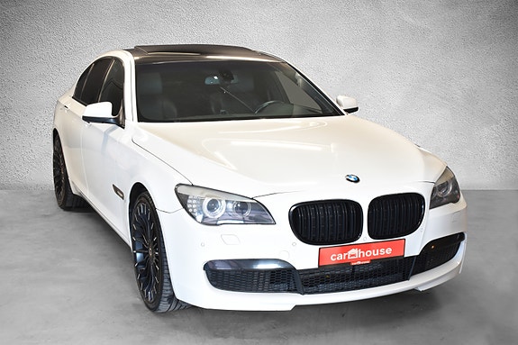 BMW 730d 4 of 5