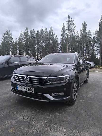 Volkswagen Passat Alltrack 4 of 30