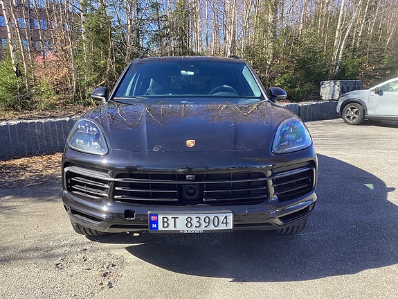 Porsche Cayenne 5 of 23