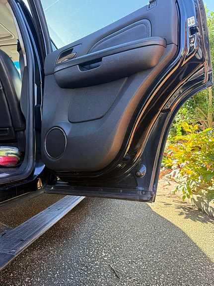 Cadillac Escalade 15 of 30