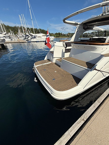 2022 - Marex 360 CC - 2 x Mercury Diesel 3,0L 270 SD +Joystick- ca 500 Gangtimer 6 of 23