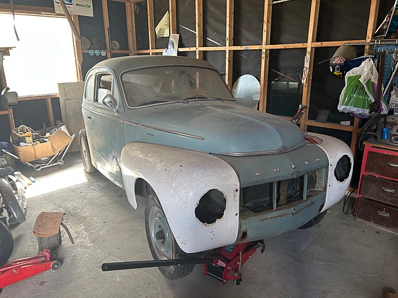 Volvo PV 2 of 4