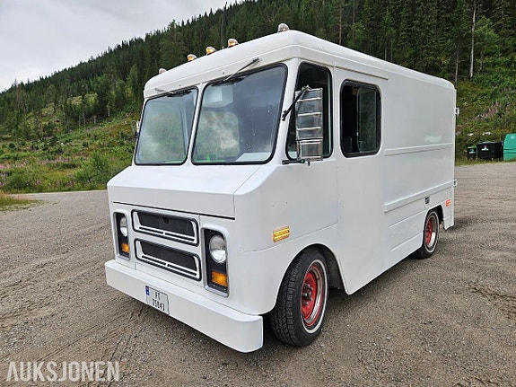 GMC Andre 5 of 10